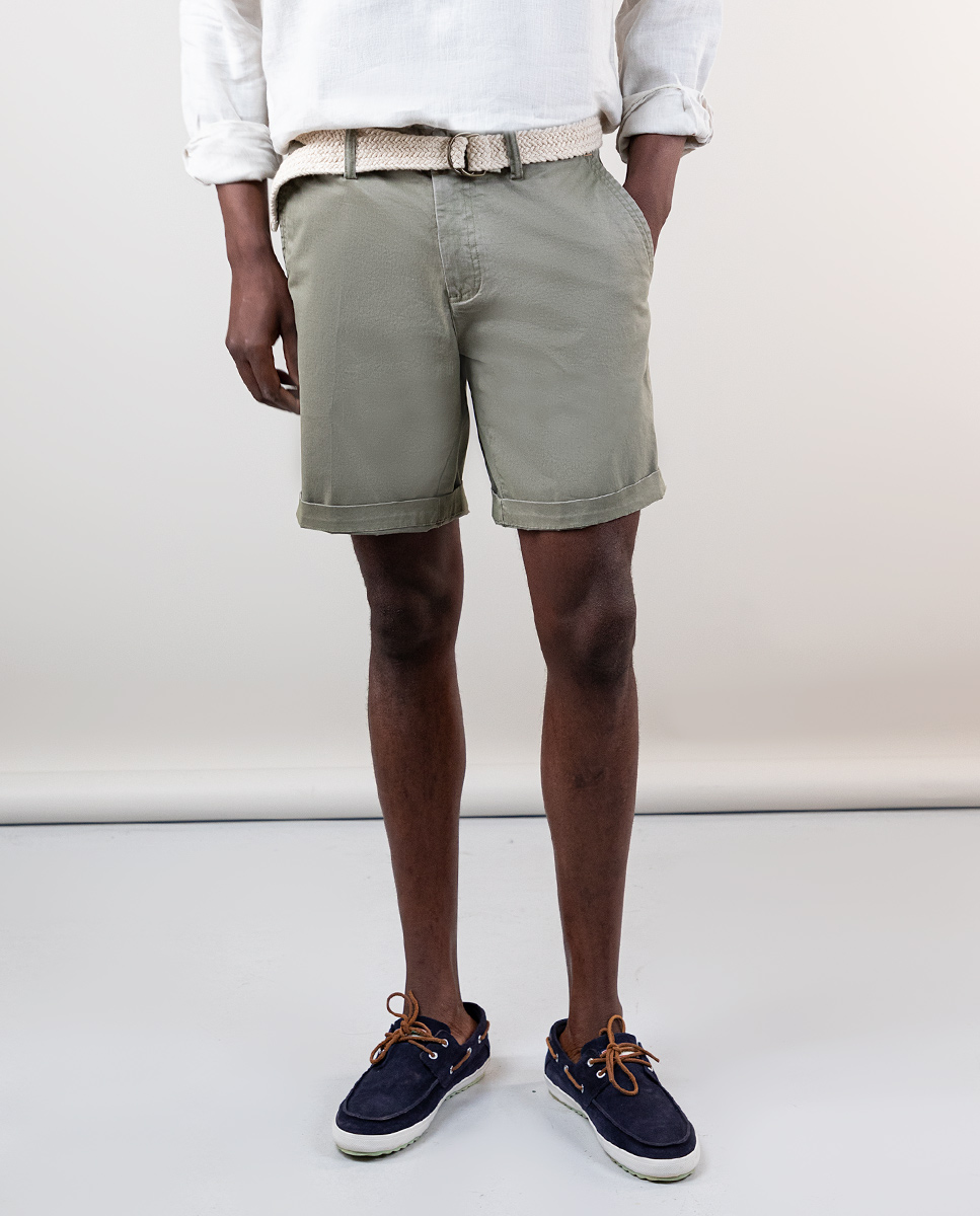 Khaki Bermudas