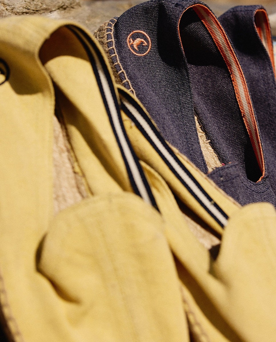 Solid-Coloured Yellow Espadrilles