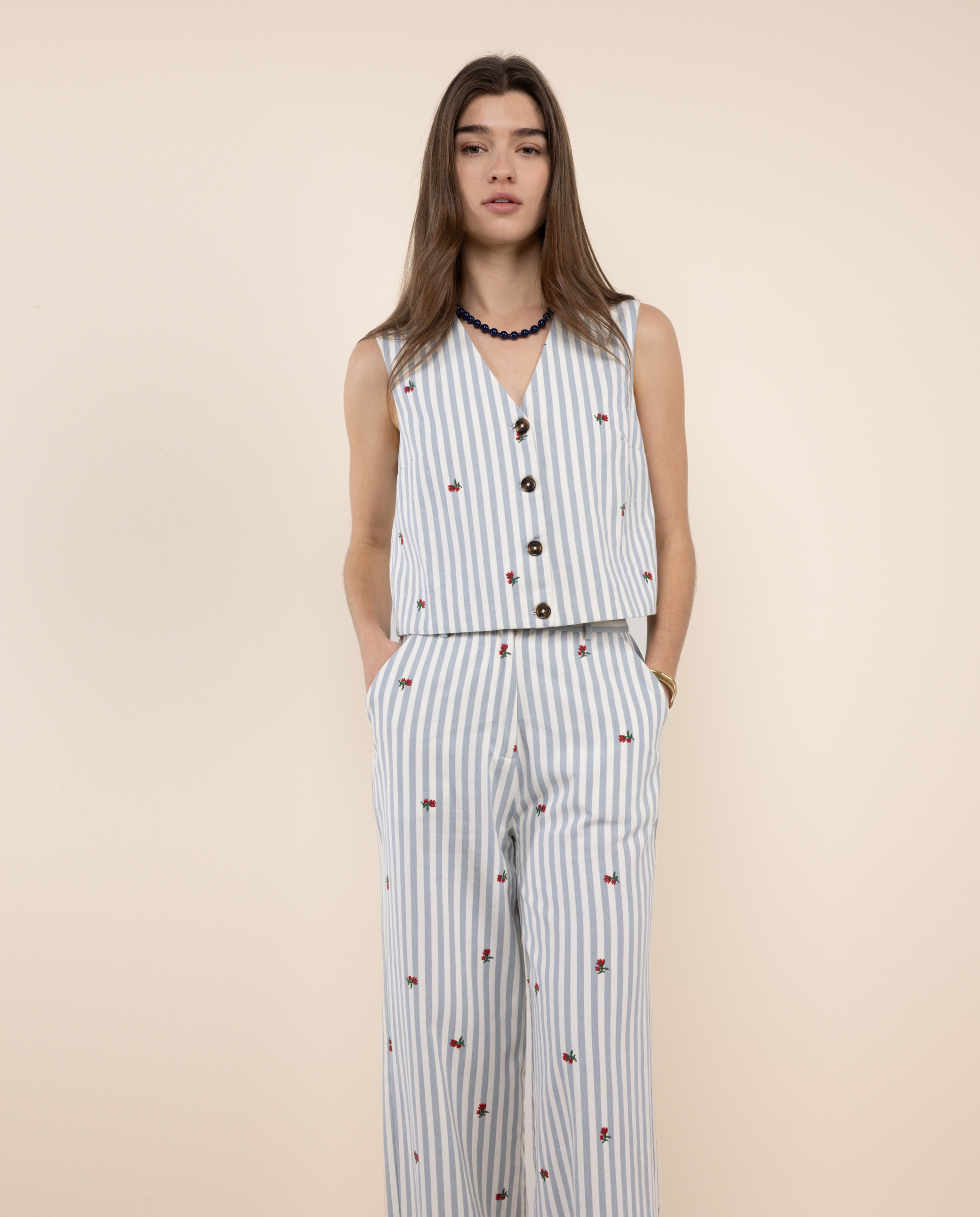 Chaleco Temis Rayas Bordados