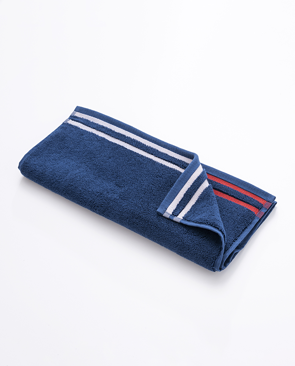 Smooth 100% cotton bath mat (Weight 500 g m²). Measurements 50*80cm