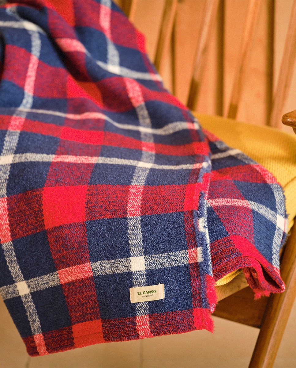 Tartan Woven Blanket W Logo 140x190 cm