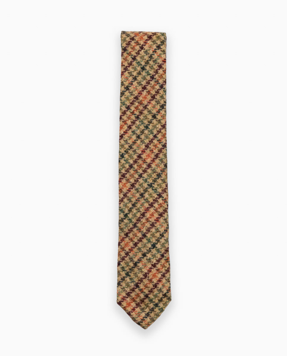 Harris Tie W/Orange Outline